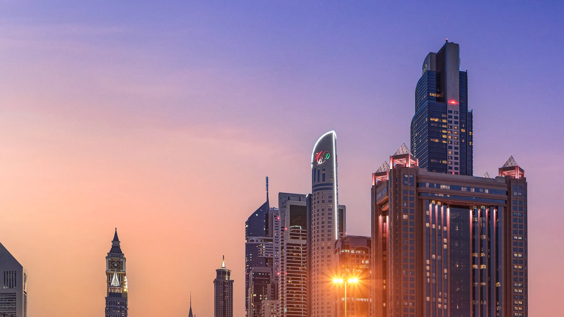 Fairmont Dubai Hotel