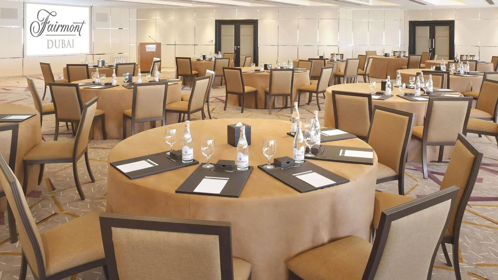 Fairmont Dubai Hotel