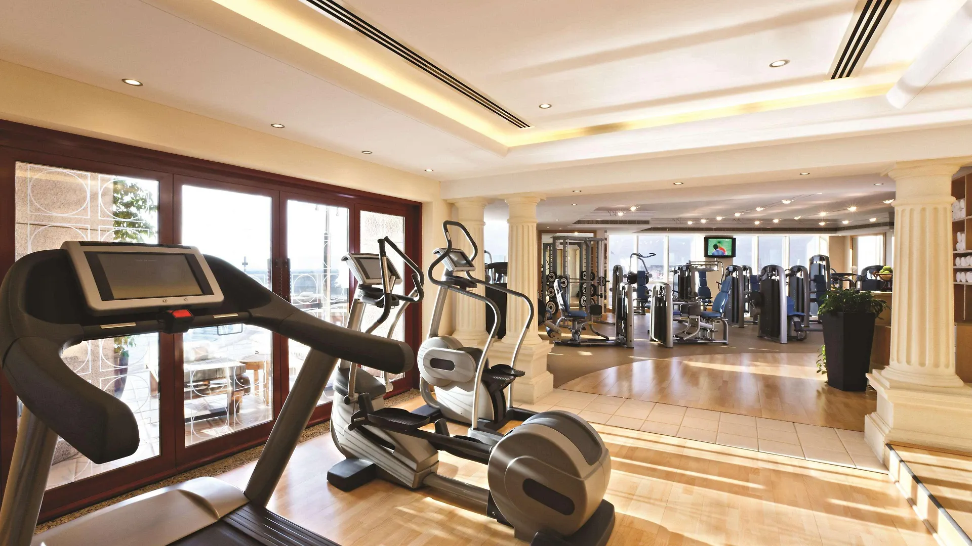 *****  Fairmont Dubai Hotel United Arab Emirates