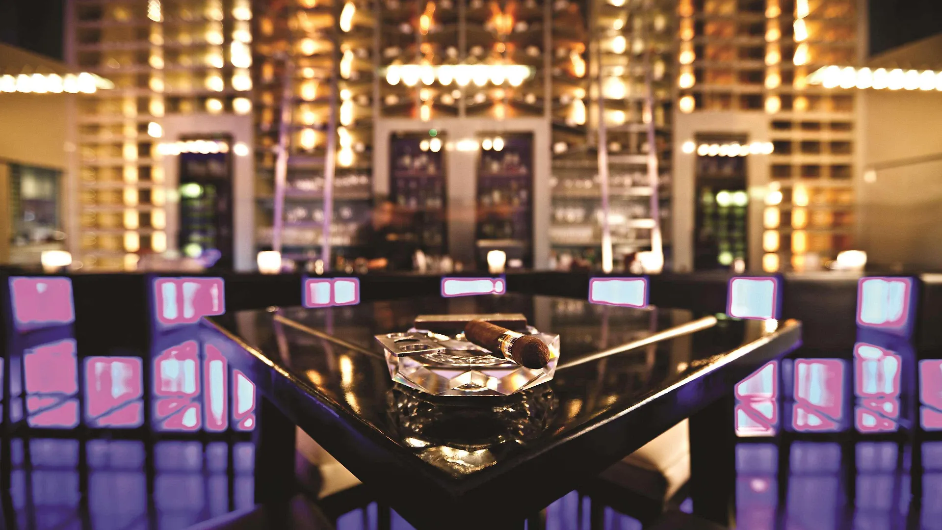 Fairmont Dubai Hotel