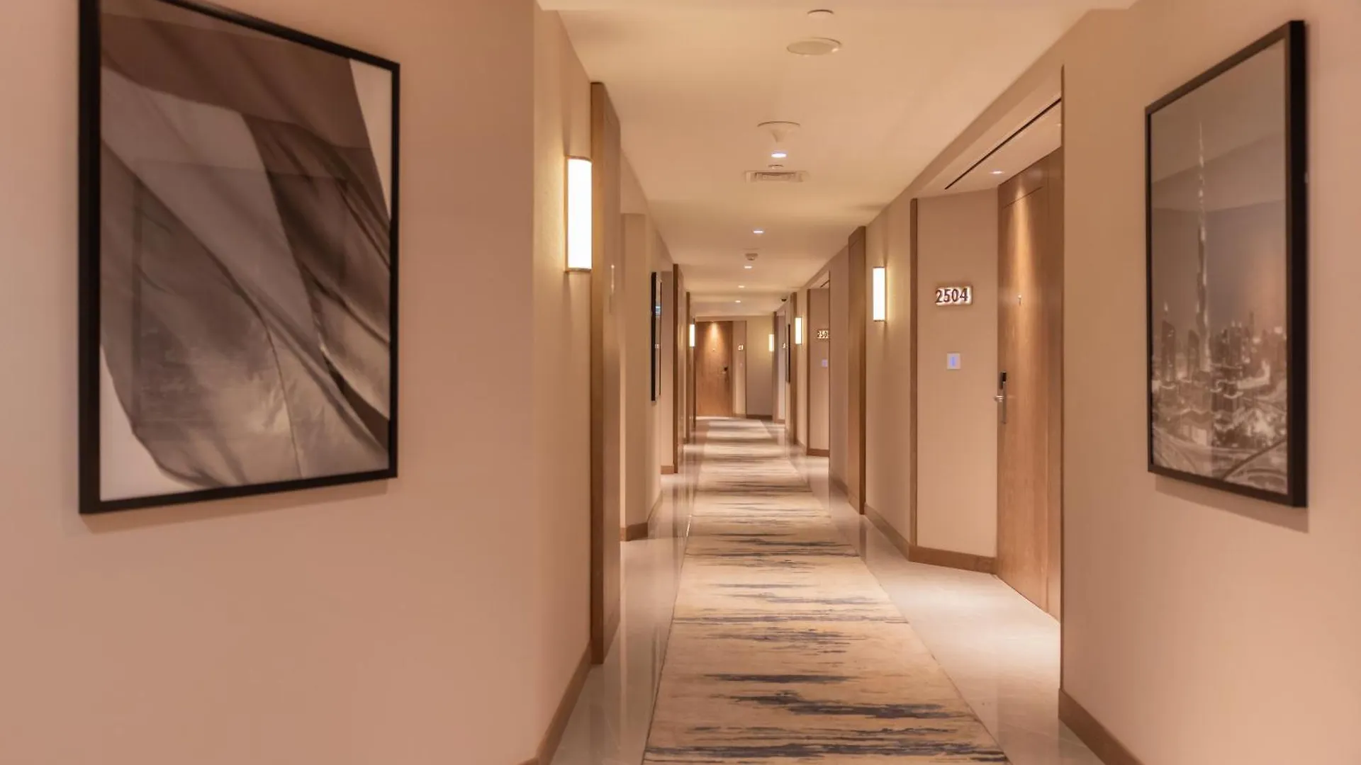 Fairmont Dubai Hotel