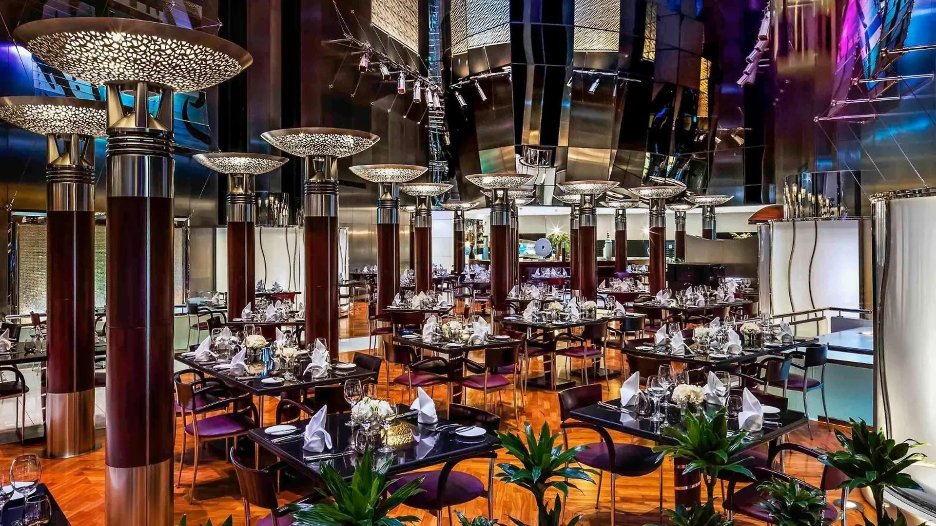 Fairmont Dubai Hotel