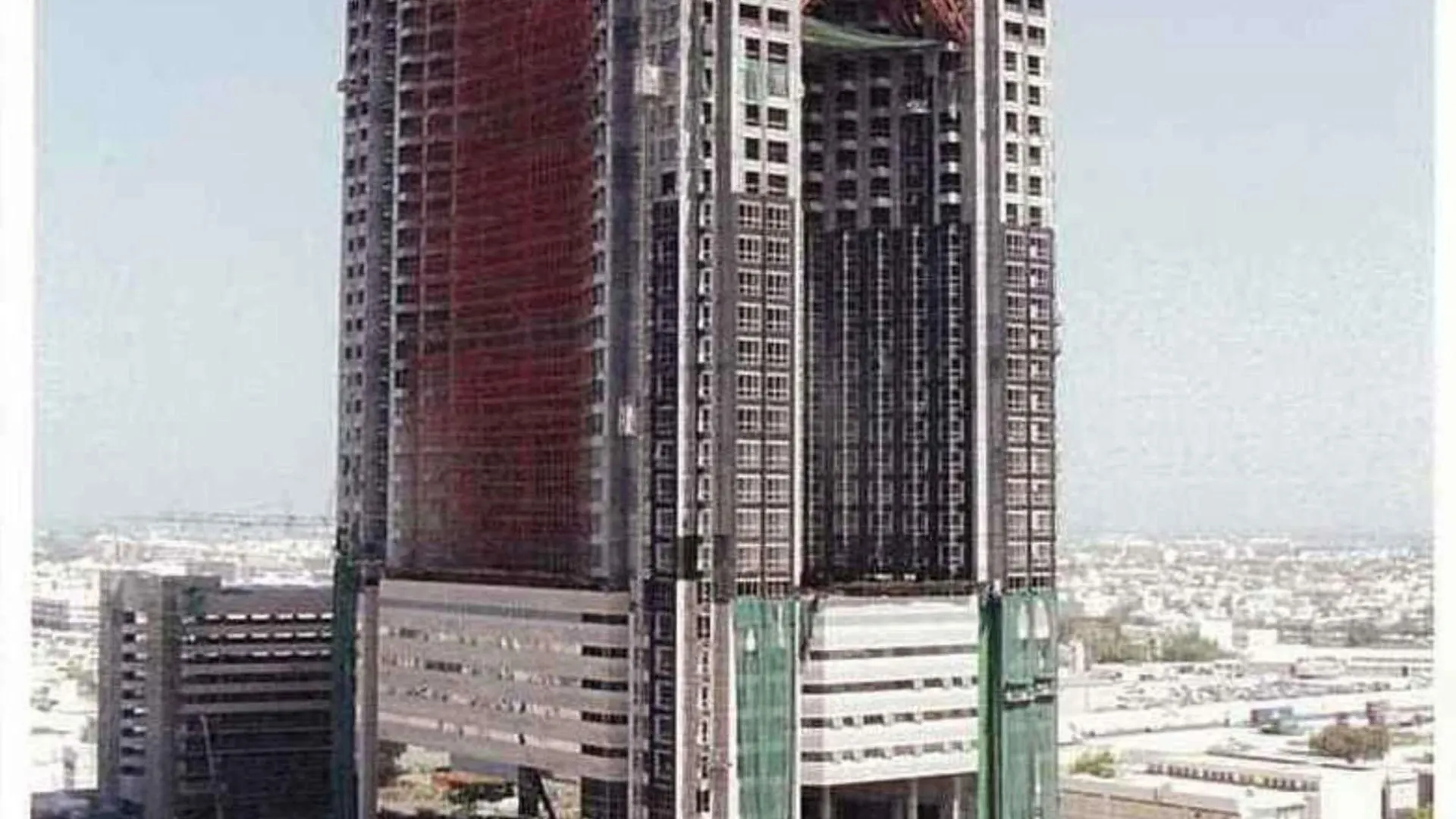 Fairmont Dubai Hotel