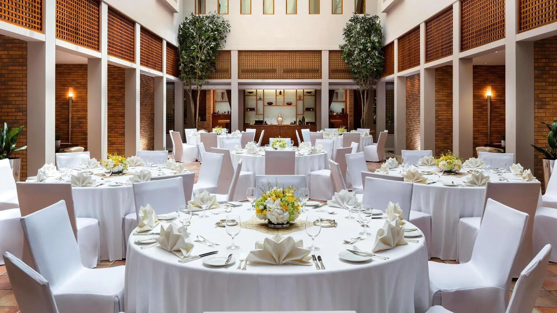 *****  Fairmont Dubai Hotel United Arab Emirates